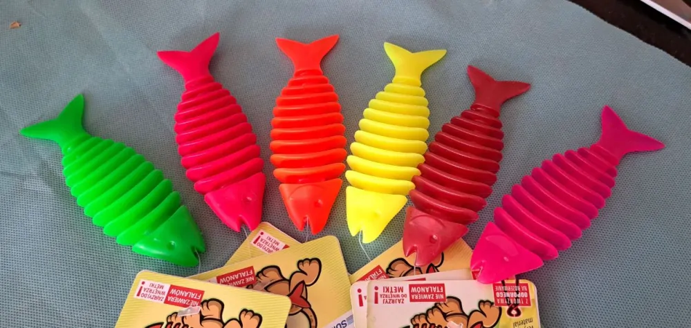 Dentální rybička z termoplastické pryže - 14 cm