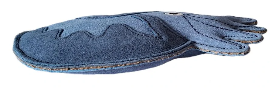 Kožený nautilus - plněná kousací hračka, 21 x 13 cm