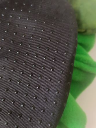 Protiskluzová spodní strana